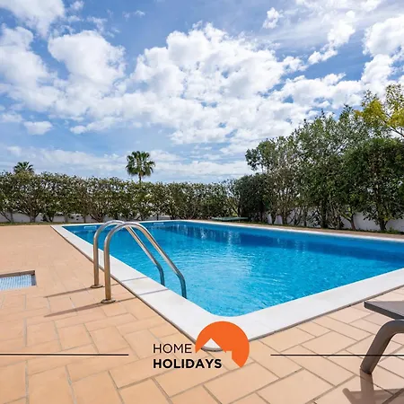 #207 Haja Saude By Holidays Vila