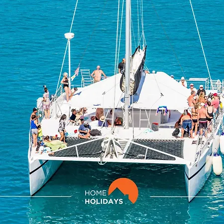 #207 Haja Saude By Holidays *