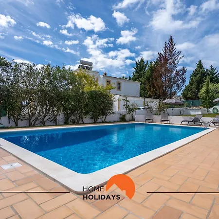 #207 Haja Saude By Holidays Vila