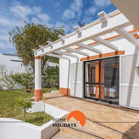 #207 Haja Saude By Holidays *